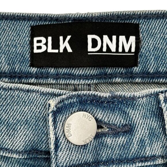 BLK DNM Move Cropped Straight Leg Jeans Addison Blue Size 29 NWT - Picture 2 of 9